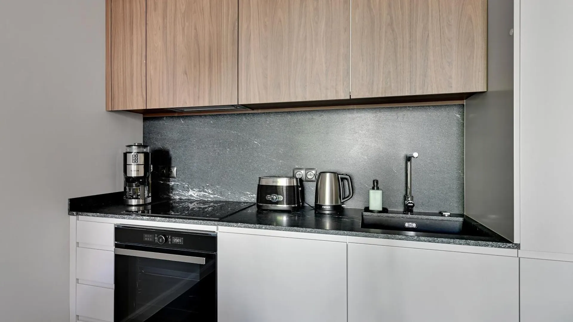Aparthotel Scala 60C City Center Apartments & Studio By Lion Apartments Gdansk
